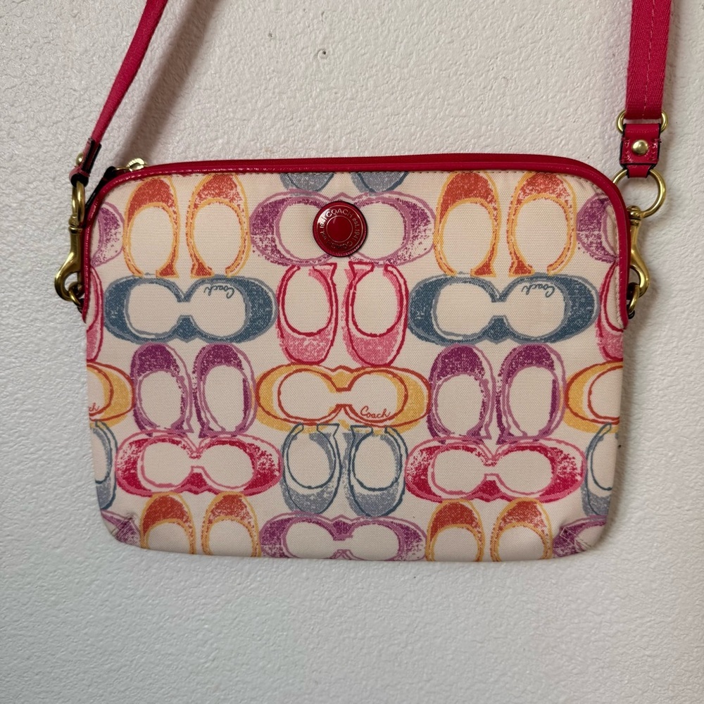 Coach F63594 Multicolor Padded Tablet Crossbody Adjustable 46" - Picture 3 of 11